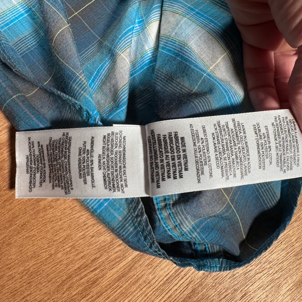Columbia Plaid Button Down Mens Small Blue Grey Hiking Ventilated AM7050 Shirt - Picture 7 of 8